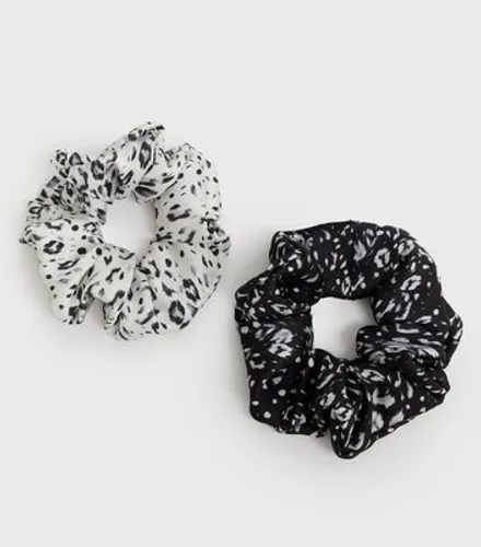 2 Pack Black and White Leopard Print Scrunchies New Look