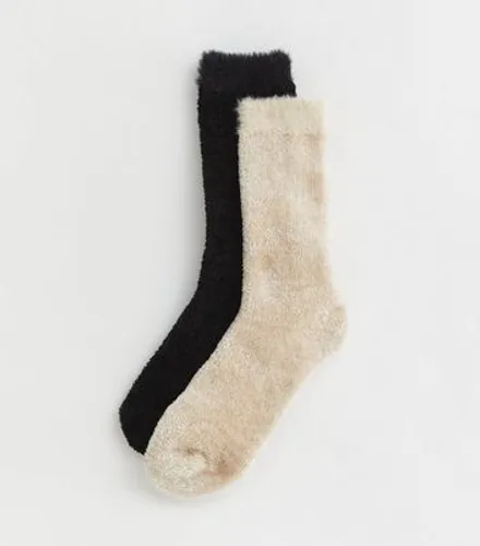 2 Pack Brown and Black Fluffy Socks New Look