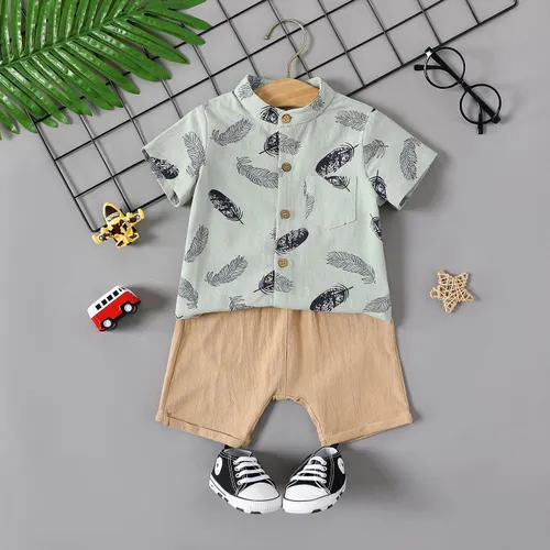 2pcs Baby Boy 100% Cotton Allover Feather Print Short-sleeve Shirt and Solid Shorts Set