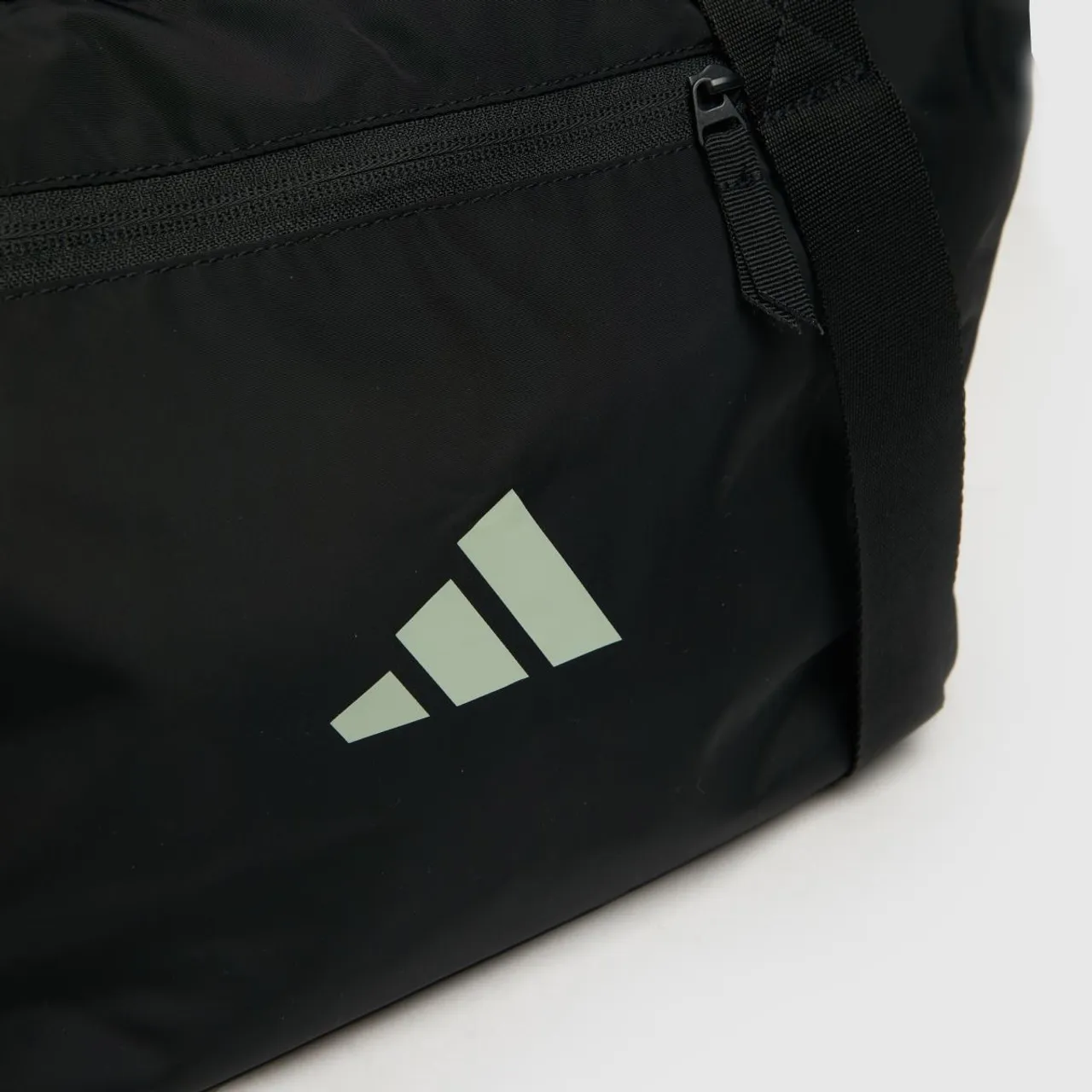adidas Black and White Sport Bag, Size: 30.5L