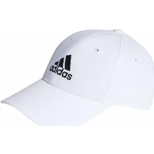 adidas  IB3243  men's Cap in White