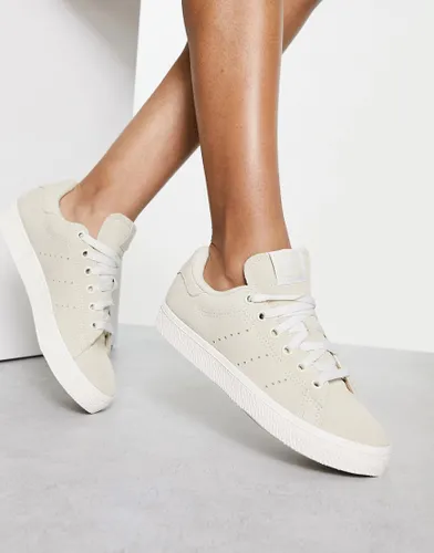 adidas Originals Stan Smith CS trainers in oatmeal-White