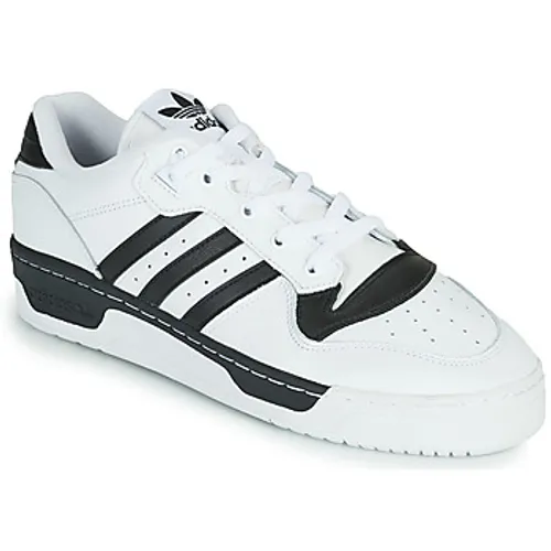 adidas  RIVALRY LOW  men's Shoes (Trainers) in White