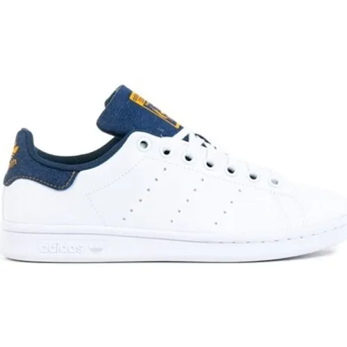 adidas  Stan Smith J  boys's Children's Shoes (Trainers) in White