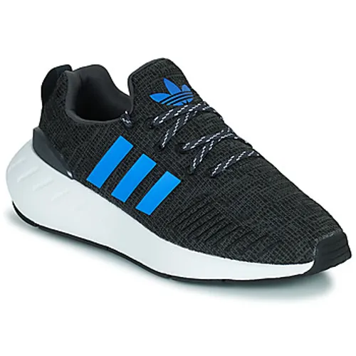 adidas  SWIFT RUN 22 J  boys's Children's Shoes (Trainers) in Black