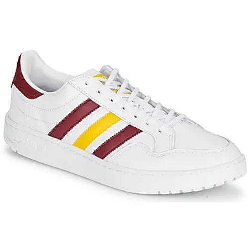 adidas  TEAM COURT  women's Shoes (Trainers) in White