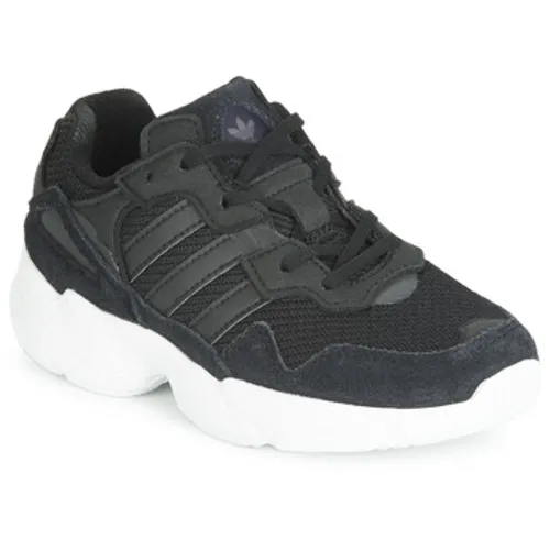 adidas  YUNG-96 C  boys's Children's Shoes (Trainers) in Black