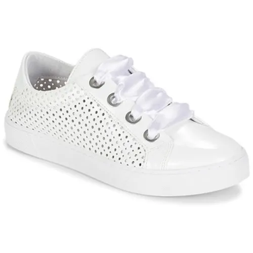 André  BEST  women's Shoes (Trainers) in White