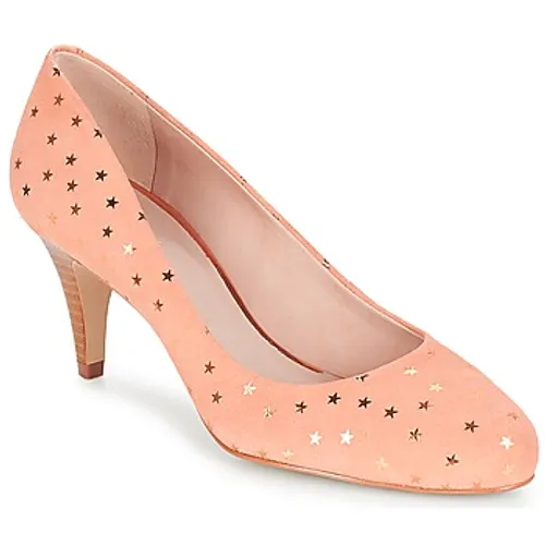 André  BETSY  women's Court Shoes in Pink
