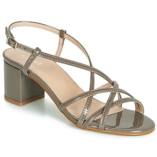 André  CHIARA  women's Sandals in Grey