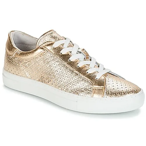André  FELICIA  women's Shoes (Trainers) in Gold