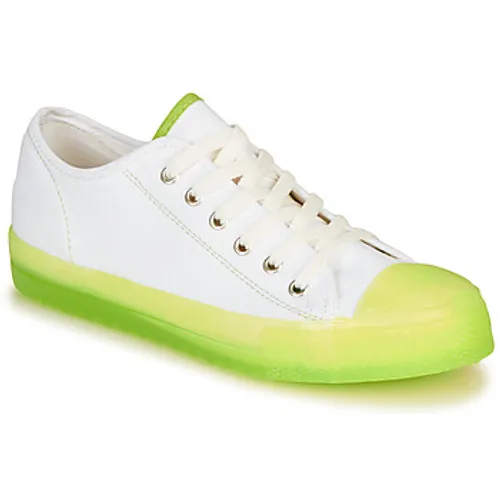 André  HAIZEA  women's Shoes (Trainers) in Green
