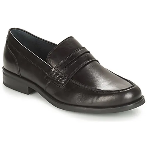 André  KOLL  men's Loafers / Casual Shoes in Black