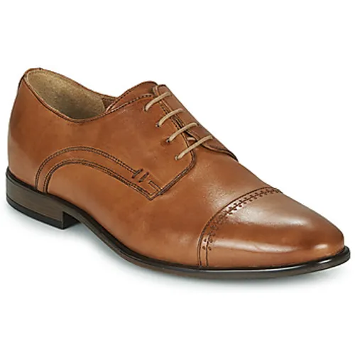 André  LOTHAR  men's Casual Shoes in Brown