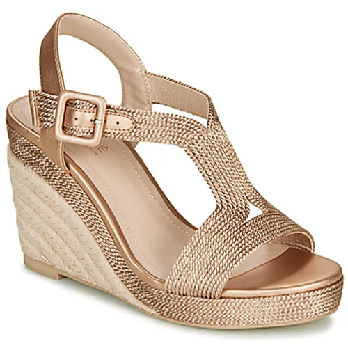 André  PHOEBE  women's Sandals in Gold