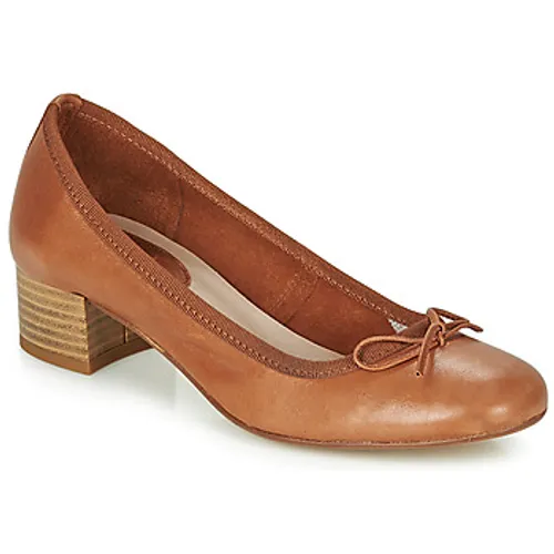 André  POEME  women's Shoes (Pumps / Ballerinas) in Brown