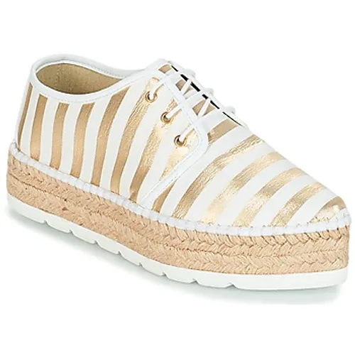 André  ZEBRE  women's Espadrilles / Casual Shoes in White