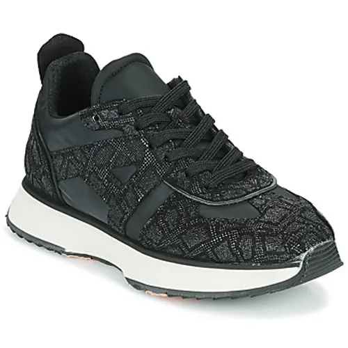 Art  TURIN  women's Shoes (Trainers) in Black
