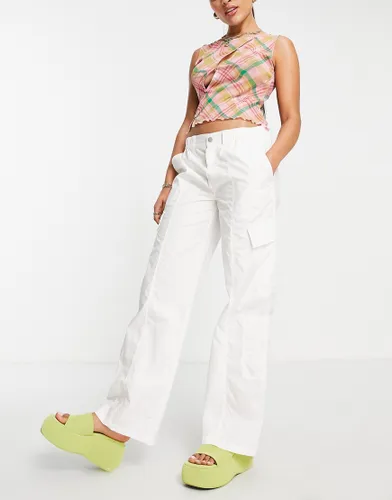 ASOS DESIGN 00's low rise cargo trousers in white