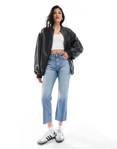 ASOS DESIGN cropped 90s straight jean in vintage blue