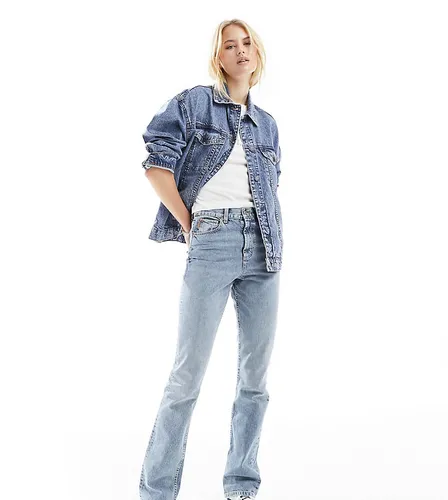 ASOS DESIGN Tall 90s straight leg jeans in light blue