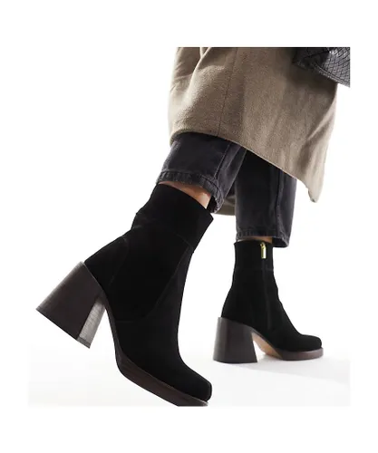 ASOS DESIGN Womens Wide Fit Region suede mid-heel boots in black