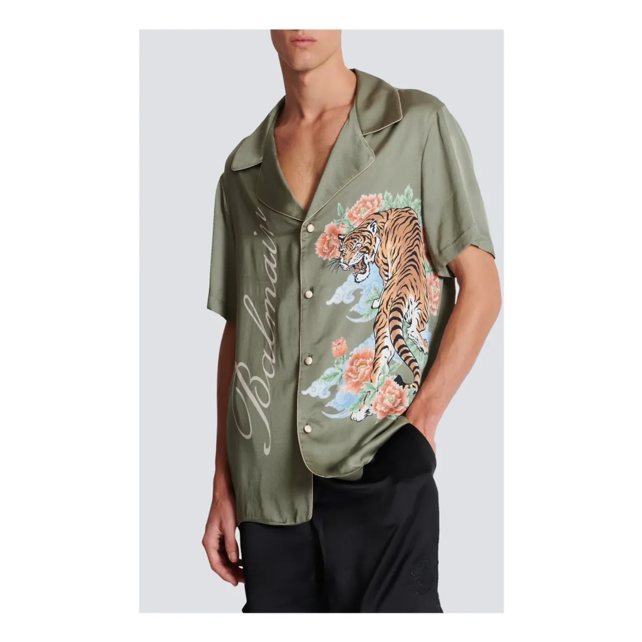 Balmain , Short-sleeved satin shirt with Tiger print ,Green male, Sizes: