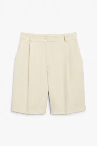 Bermuda shorts - Beige