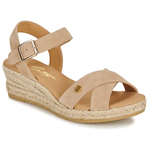 Betty London  GIORGIA  women's Espadrilles / Casual Shoes in Beige