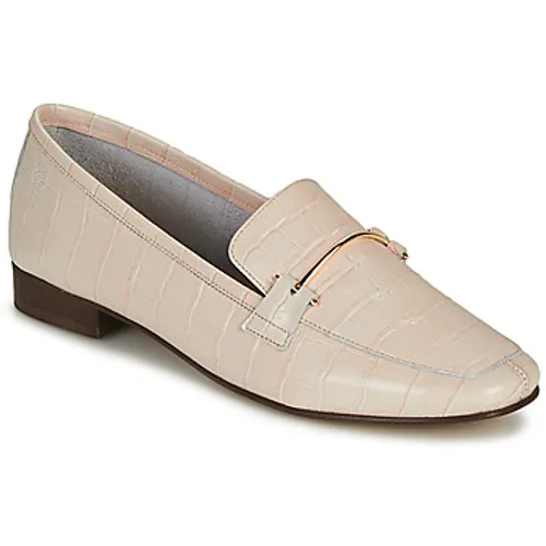 Betty London  OMIETTE  women's Loafers / Casual Shoes in White