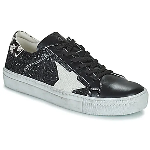 Betty London  PAVLINA  women's Shoes (Trainers) in Black