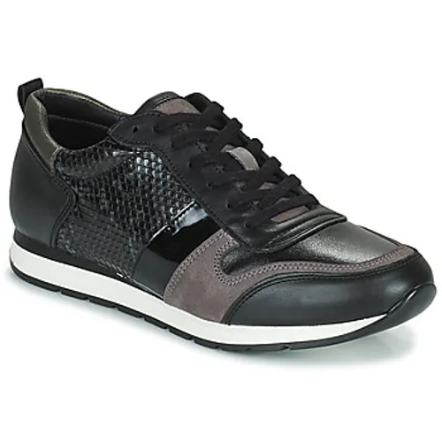 Betty London  PERMINE  women's Shoes (Trainers) in Black