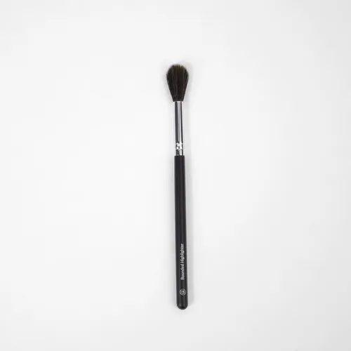 BH Cosmetics Rounded Highlighter Brush