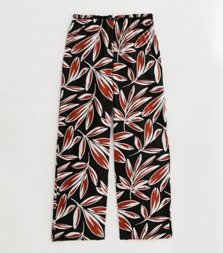 Black Leaf-Print Drawstring Trousers New Look