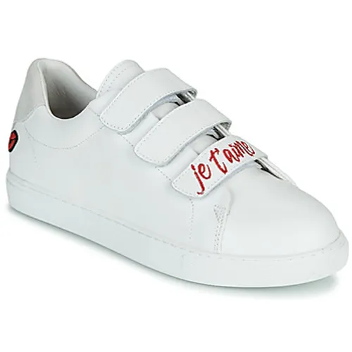 Bons baisers de Paname  EDITH JE T'AIME  women's Shoes (Trainers) in White