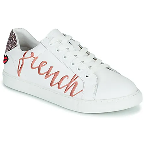 Bons baisers de Paname  SIMONE FRENCH KISS  women's Shoes (Trainers) in White
