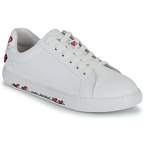Bons baisers de Paname  SIMONE IN LOVE A TOI  women's Shoes (Trainers) in White