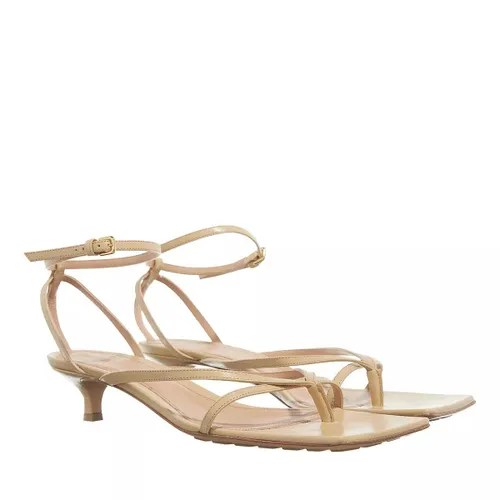 Bottega Veneta Sandals - Leather Strech Sandals - beige - Sandals for ladies