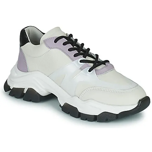 Bronx  TAYKE-OVER  women's Shoes (Trainers) in White