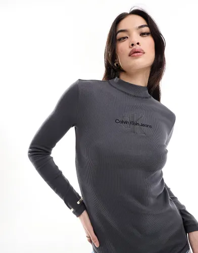 Calvin Klein Long Sleeve Ribbed T-shirt in grey