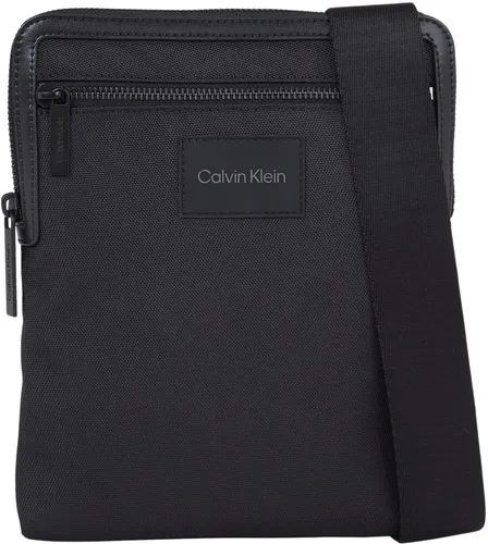 Calvin Klein Men's Remote PRO FLATPACK K50K511626 Crossovers
