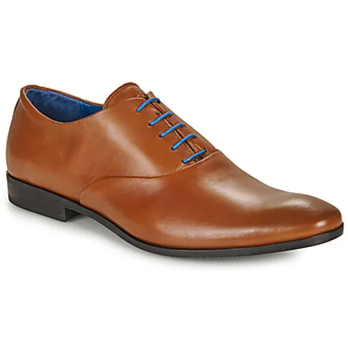 Carlington  GACO  men's Smart / Formal Shoes in Brown