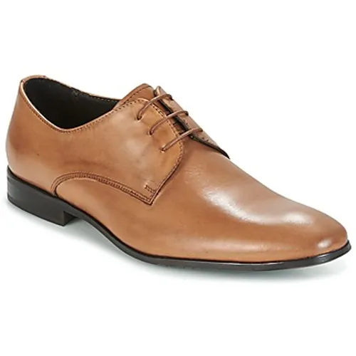 Carlington  MOMENTA  men's Casual Shoes in Brown