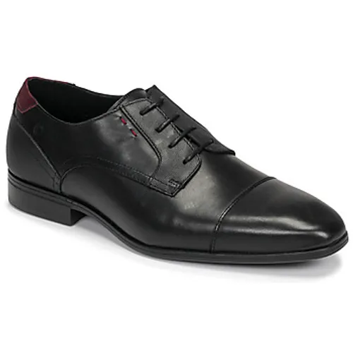 Carlington  NIMALE  men's Casual Shoes in Black
