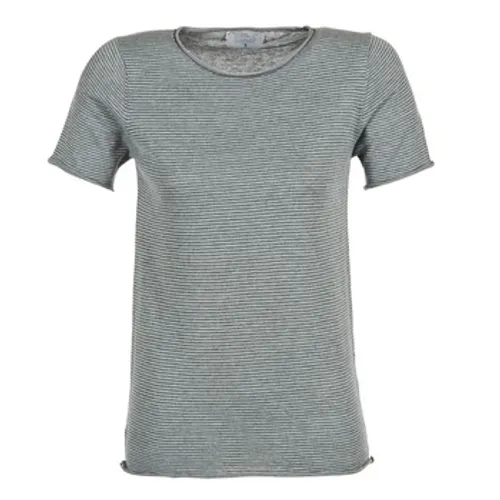 Casual Attitude  GENIUS  women's T shirt in Grey