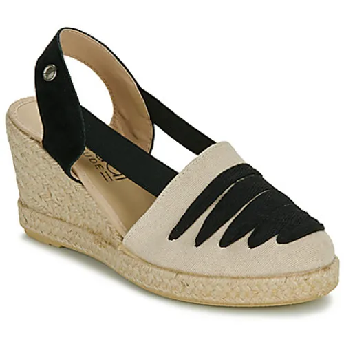 Casual Attitude  NEW2  women's Espadrilles / Casual Shoes in Beige