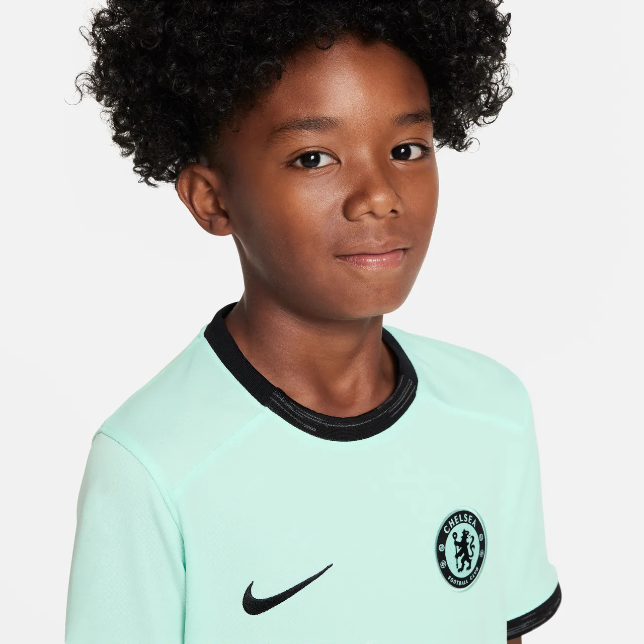 Chelsea F.C. 2023/24 Stadium Third Older Kids' Nike Dri-FIT Football Shirt - Green - Polyester