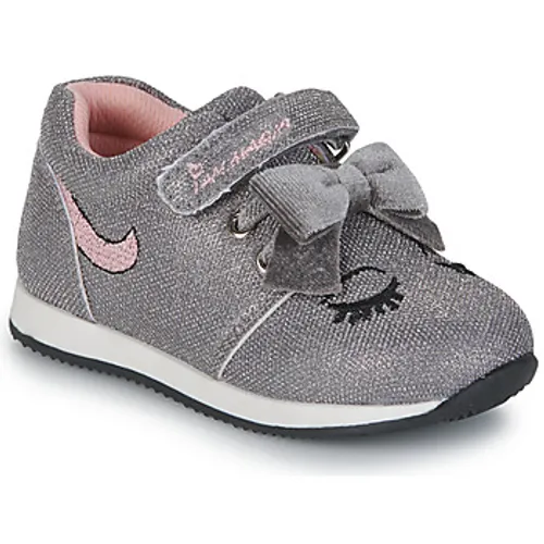 Chicco  FIONNERY  girls's Children's Shoes (Trainers) in Silver