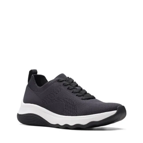 Clarks  CIRCUIT TIE  women's Shoes (Trainers) in Black