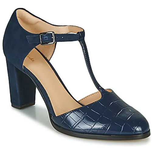 Clarks  KAYLIN85 TBAR2  women's Court Shoes in Blue